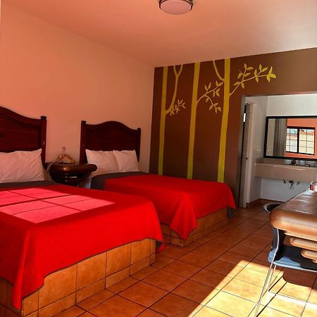 Hotel Colonial De Nogales Nogales  Buitenkant foto